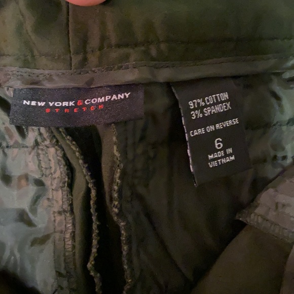 New york and company womans pant. Size 6 used. - Picture 8 of 8